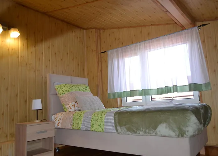 Dobre Miejsce Na Jurze فندق كروتشيسته