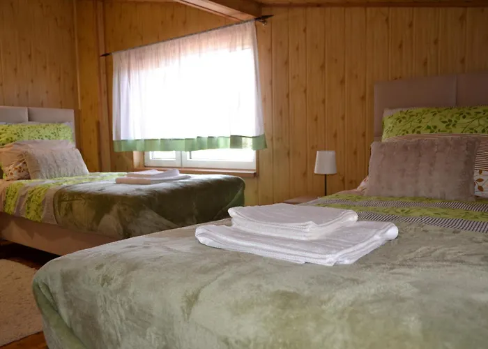 Dobre Miejsce Na Jurze מלון